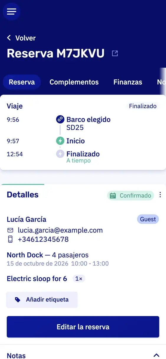 Una reserva en un móvil con el viaje arriba: barco SD25 elegido a las 9:56, arrancado a las 9:57 y terminado a tiempo a las 12:54